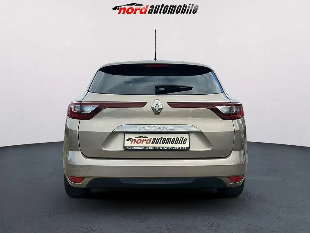 Gebraucht Renault Mégane IV LIMITED 132 PS (97 kW) 2018 Silber Limousine