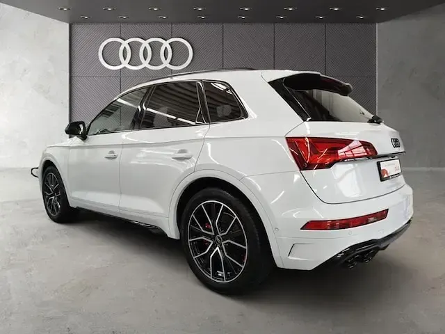 Gebraucht Audi SQ5 Ambiente 341 PS (250 kW) 2023 Gletscherweiß metallic SUV