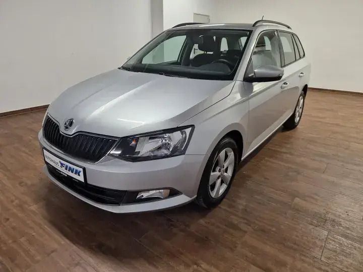 Schwarz Gebraucht 2015 Skoda Fabia Style Kombi | 9.480 € (Fairer Preis) - Bild 1/2
