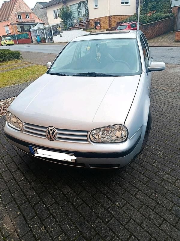 Gebraucht VW Golf IV 75 PS (55 kW) 2001 Silber Kleinwagen
