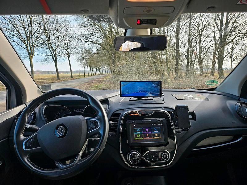 Gebraucht Renault Captur 118 PS (86 kW) 2016 Silber SUV