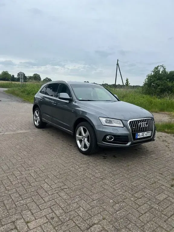 Gebraucht Audi Q5 Sport 177 PS (130 kW) 2012 Grau SUV