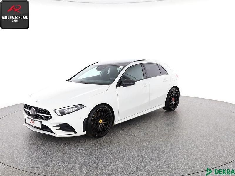 Polarweiss Gebraucht 2018 Mercedes A250 AMG Limousine | 25.480 € (Fairer Preis) - Bild 1/4
