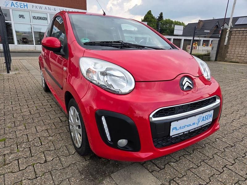 Gebraucht Citroën C1 SELECTION 68 PS (50 kW) 2013 Rot Kleinwagen