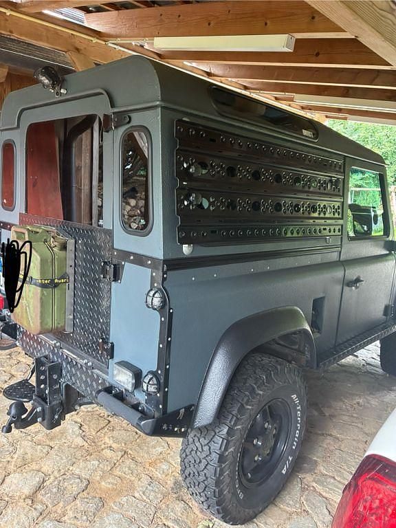 Gebraucht Land Rover Defender 113 PS (83 kW) 1998 Grau SUV