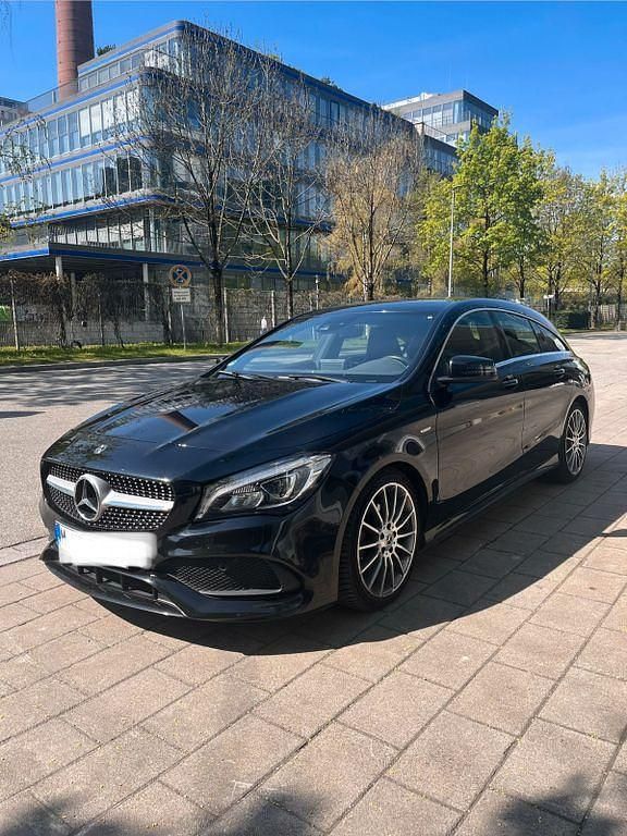 Gebraucht Mercedes CLA200 Shooting Brake Edition 156 PS (114 kW) 2018 Schwarz Kombi