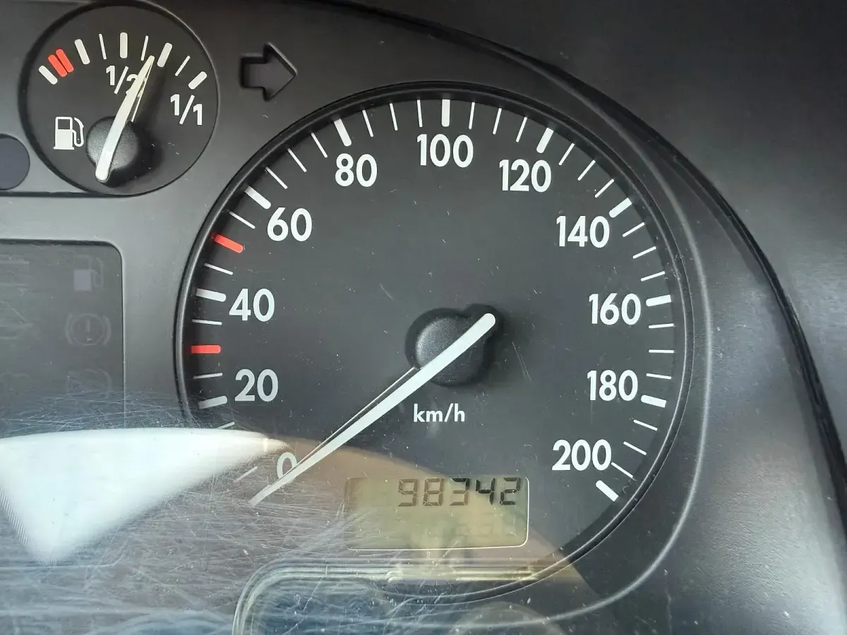 Gebraucht VW Polo 50 PS (36 kW) 1999 Grün Kleinwagen