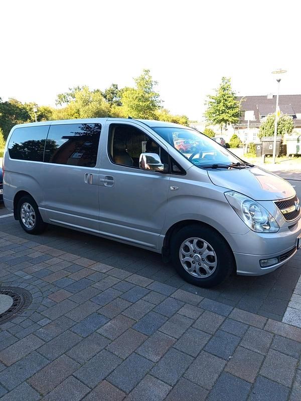 Gebraucht Hyundai H-1 2010 Van / Kleinbus