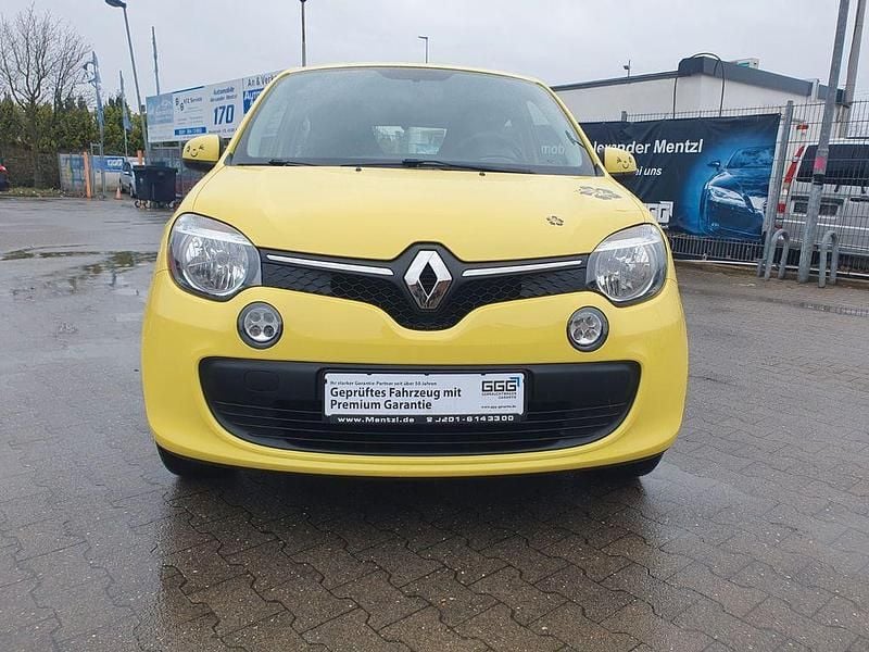Second-hand Renault Twingo Expression 71 CP (52 kW) 2014 Galben Hatchback