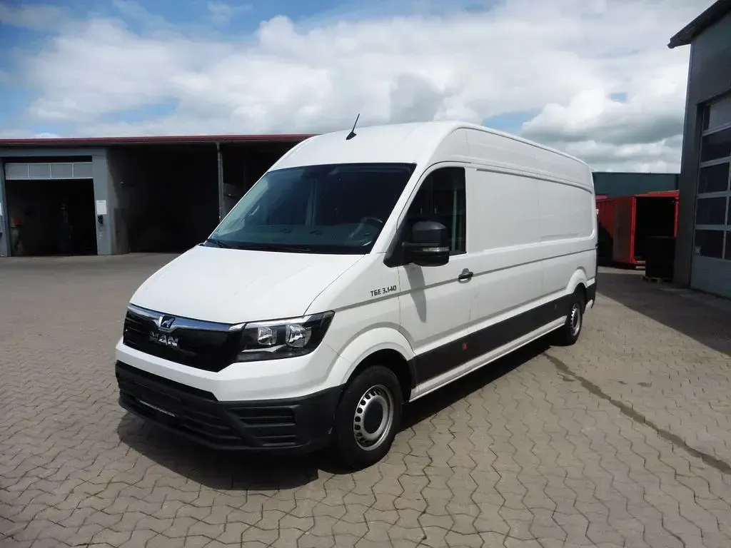 Używany MAN TGE 140 KM (102 kW) 2020 Biały Van