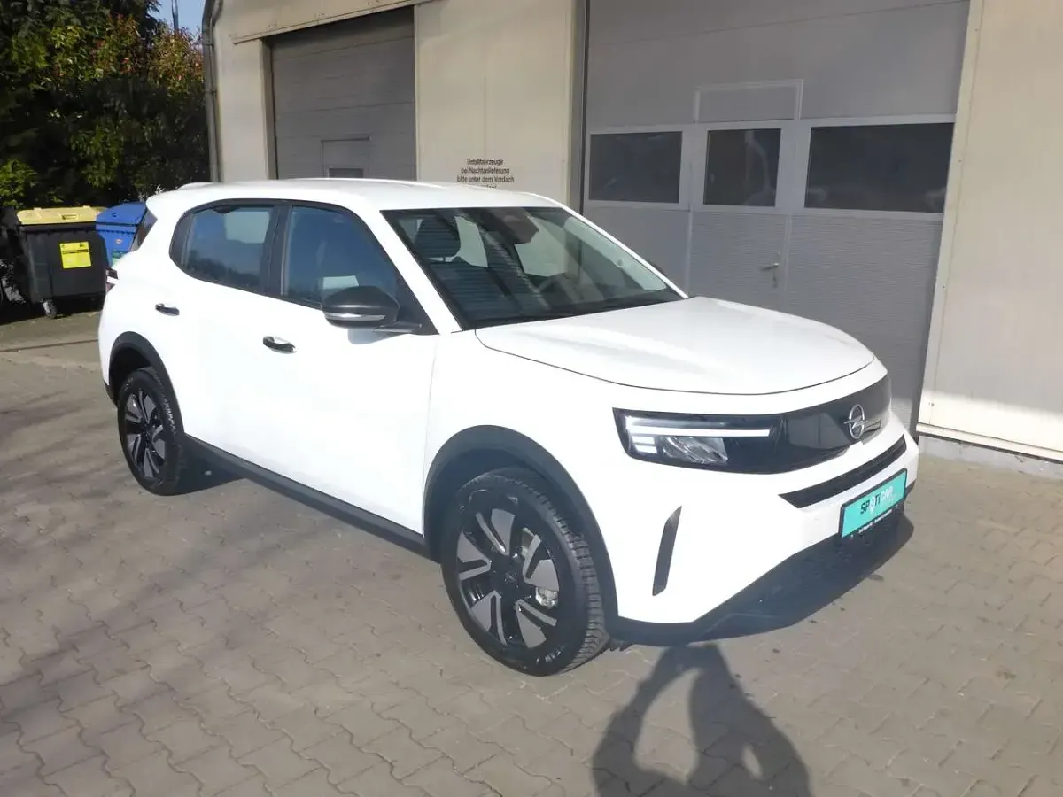 Neu Opel Frontera Edition 83 kW (113 PS) 2025 Arktis weiß SUV