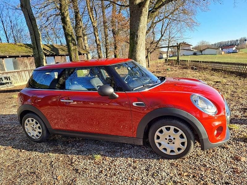 Gebraucht Mini ONE 102 PS (75 kW) 2016 Rot Kleinwagen