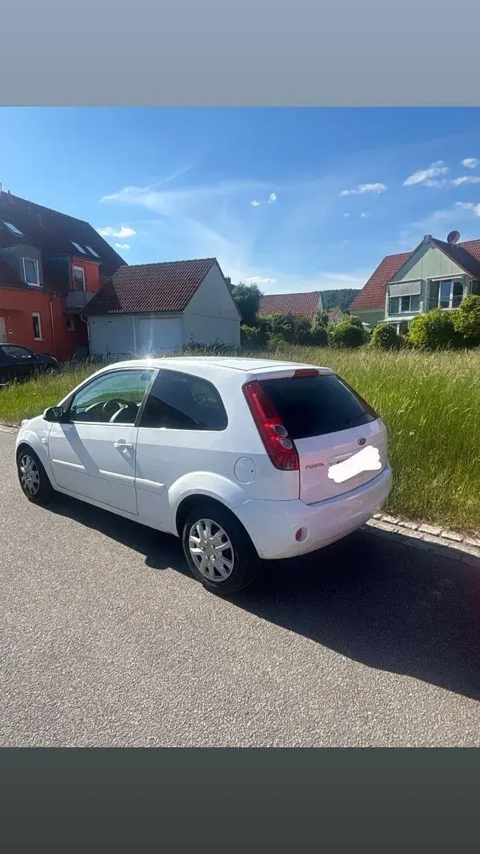 Gebraucht Ford Fiesta Style 69 PS (50 kW) 2008 Weiß Kleinwagen