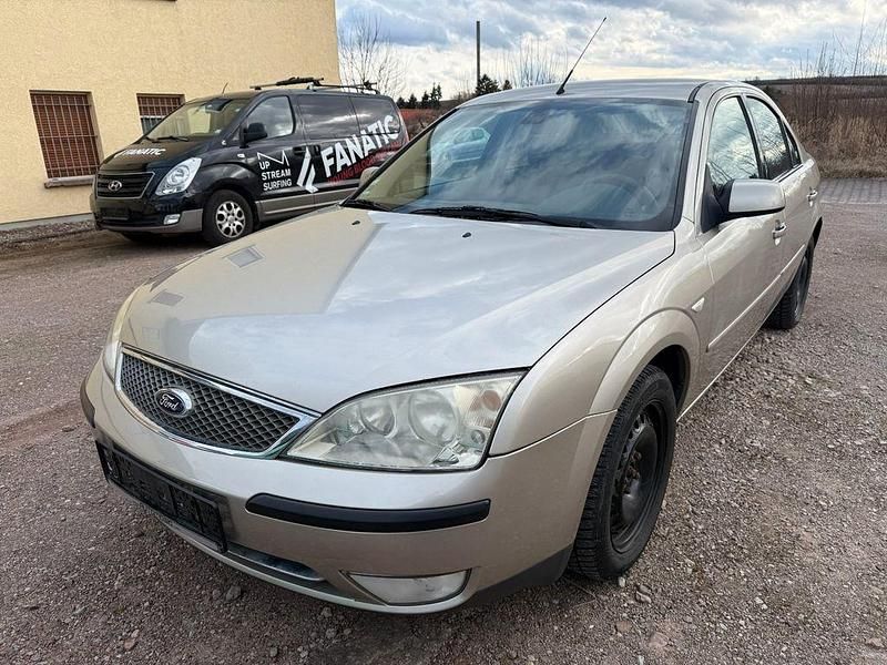 Gebraucht Ford Mondeo Ghia 125 PS (91 kW) 2005 Grau Limousine