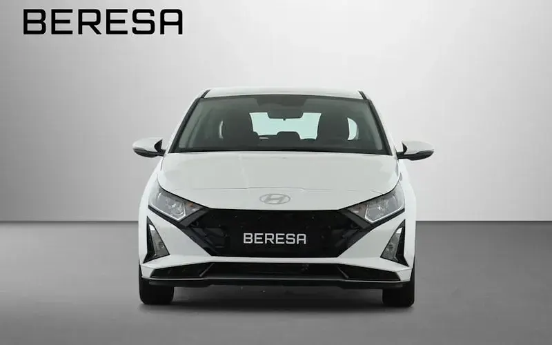 Nowe Hyundai i20 Select 101 KM (74 kW) 2025 Biały Sedan/Limuzyna