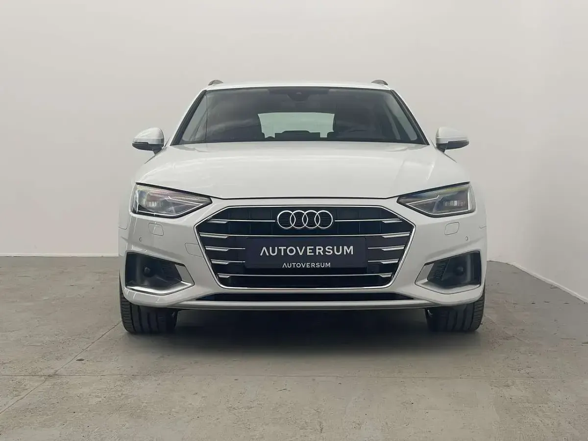 Gebraucht Audi A4 Advanced Plus 204 PS (150 kW) 2022 Gletscherweiß metallic Kombi