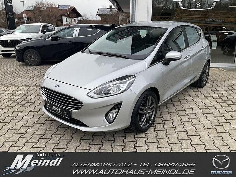 Gebraucht Ford Fiesta Titanium 101 PS (74 kW) 2018 Silber Kleinwagen