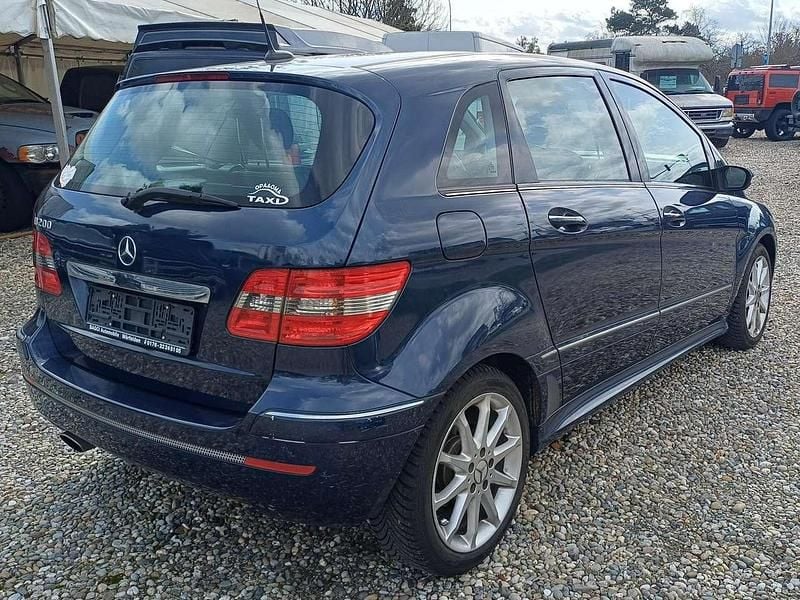 Gebraucht Mercedes B200 136 PS (100 kW) 2007 Blaumetallic Van / Kleinbus