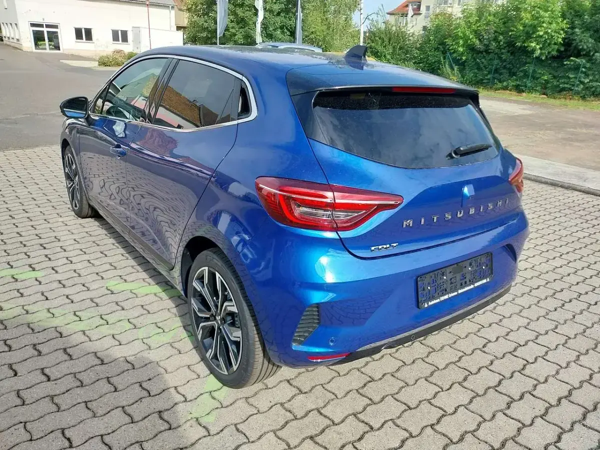Neu Mitsubishi Colt Edition 91 PS (66 kW) 2025 Royalblau Kleinwagen