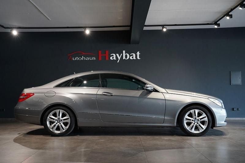 Gebraucht Mercedes E200 Avantgarde 184 PS (135 kW) 2012 Silber Coupé
