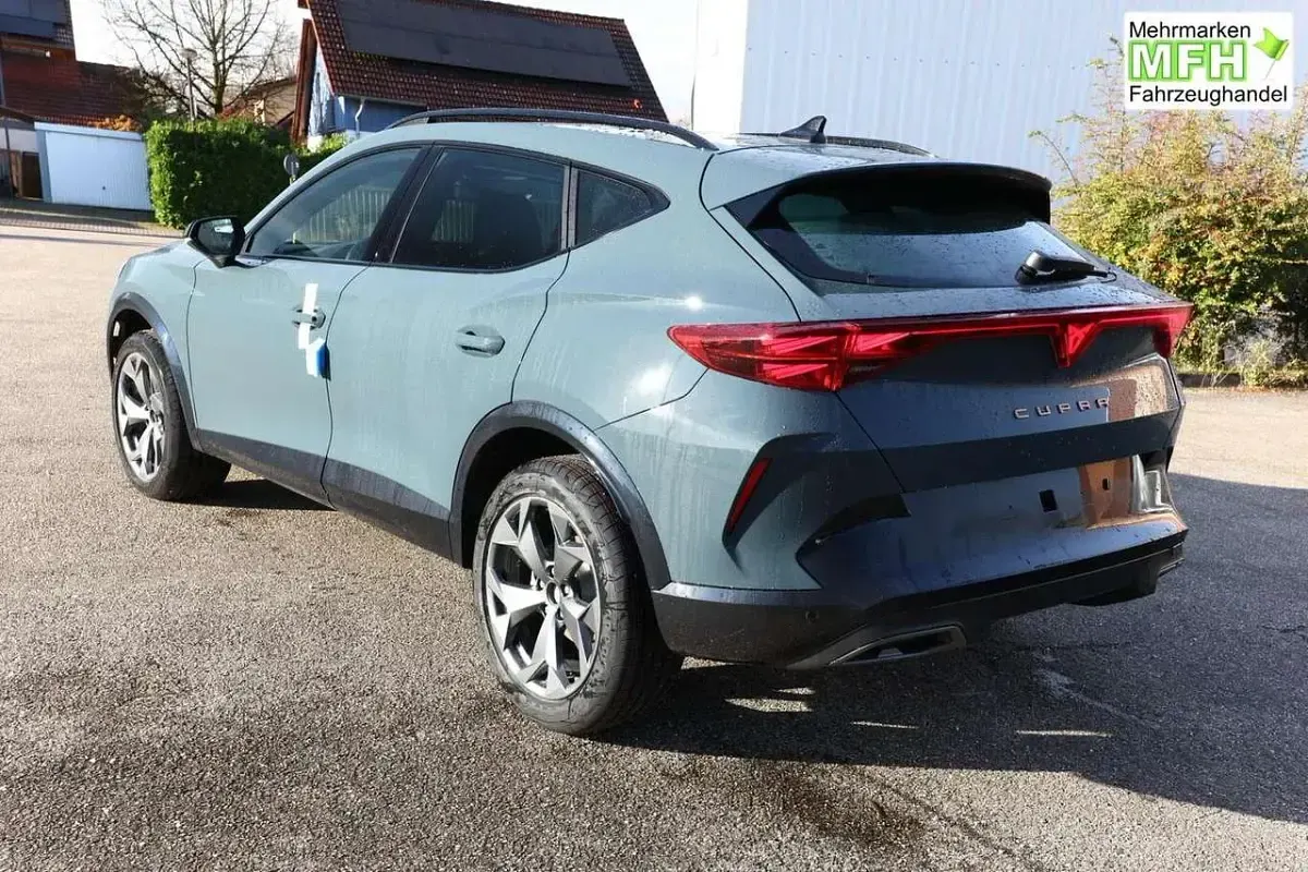 Neu Cupra Formentor 150 PS (110 kW) 2026 Fiord blau SUV