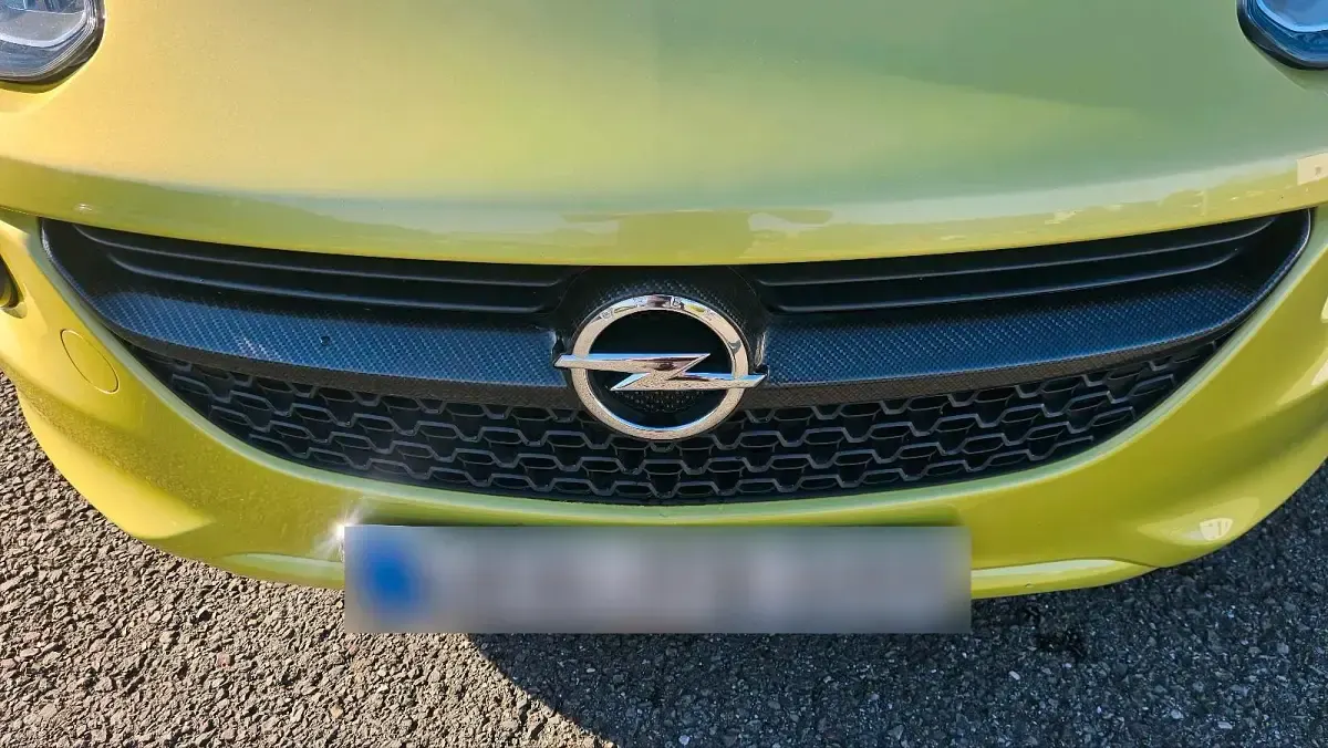 Używany Opel Adam 74 KM (54 kW) 2013 Żółty Hatchback