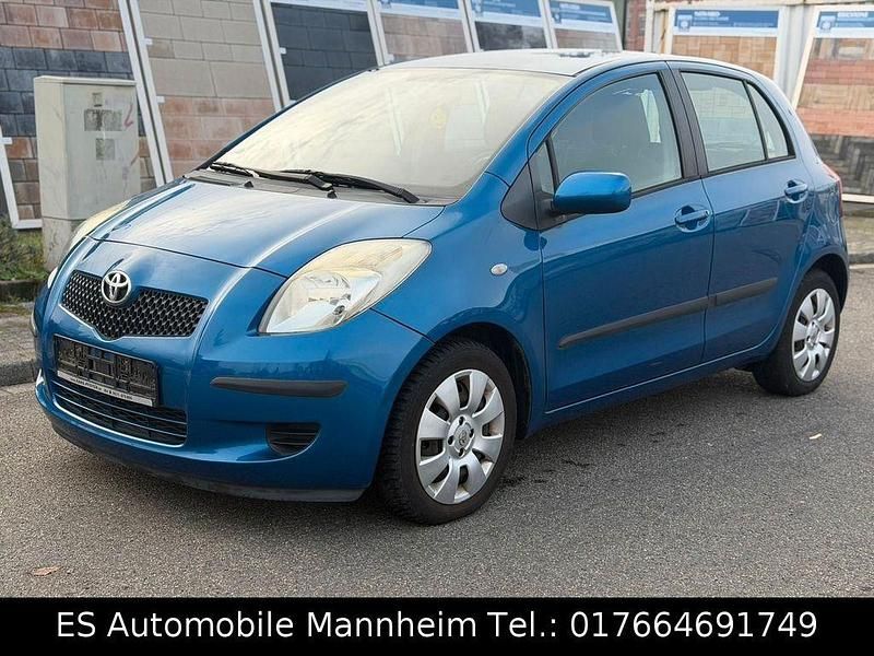 Blau Gebraucht 2006 Toyota Yaris Sol Limousine | 4.950 € (Fairer Preis) - Bild 1/4