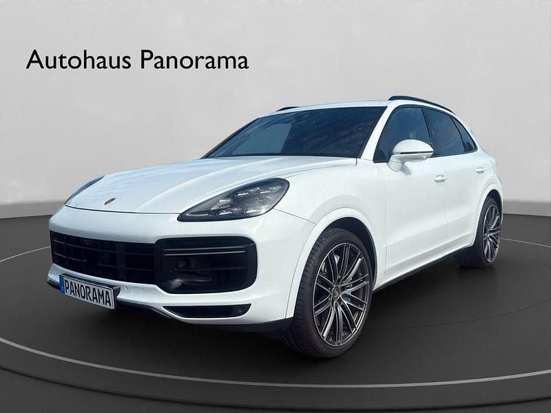 Weiß Gebraucht 2018 Porsche Cayenne Turbo Chrono SUV | 55.990 € - Bild 1/4