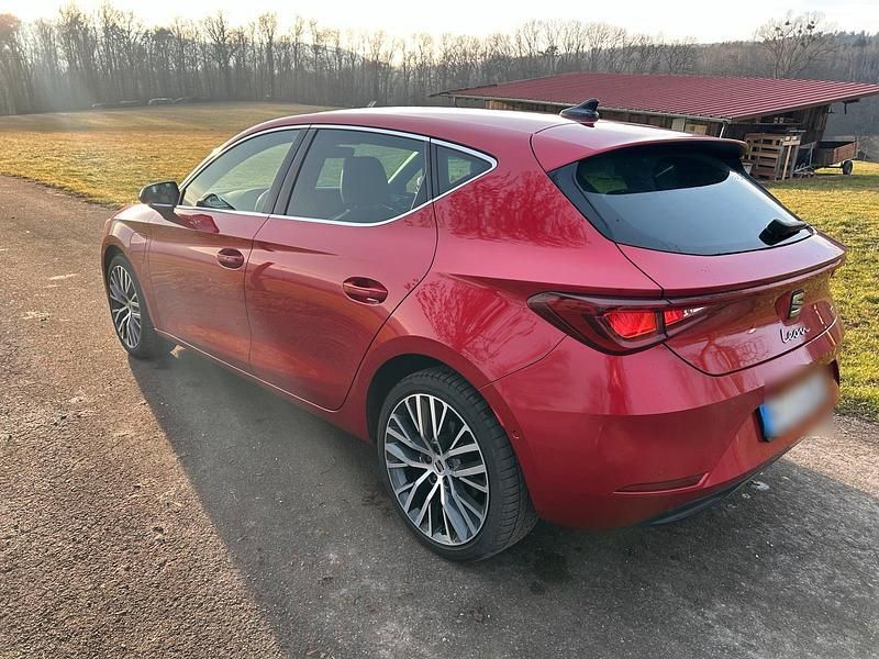 Gebraucht Seat Leon XCELLENCE 204 PS (150 kW) 2021 Rot Limousine