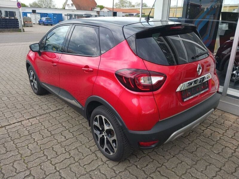 Gebraucht Renault Captur Crossborder 118 PS (86 kW) 2017 Rot SUV