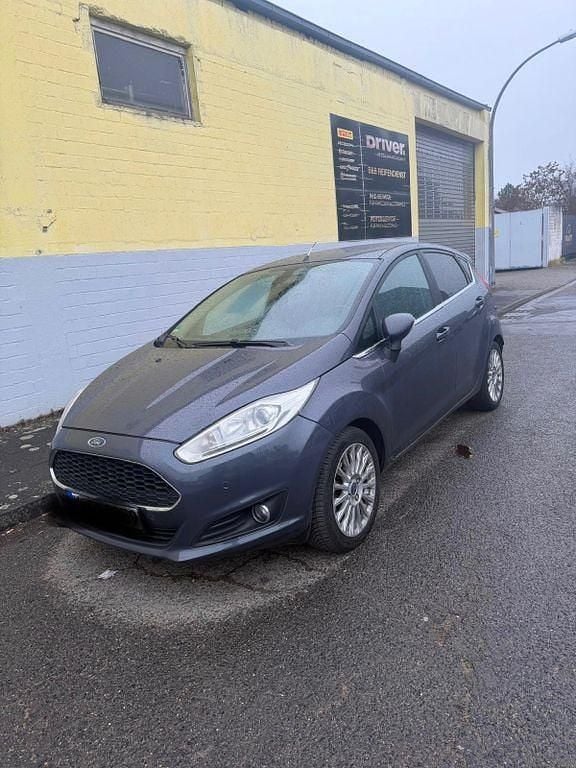 Gebraucht Ford Fiesta SYNC Edition 101 PS (74 kW) 2014 Grau Kleinwagen