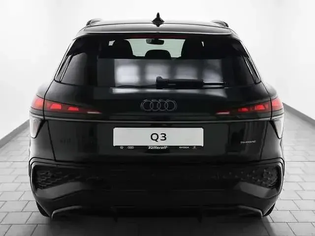 Gebraucht Audi Q3 Sport 265 PS (194 kW) 2025 Schwarz SUV