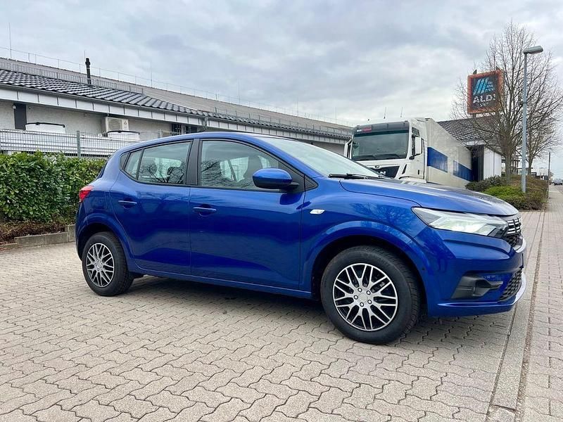 Gebraucht Dacia Sandero Expression 91 PS (66 kW) 2024 Blau SUV