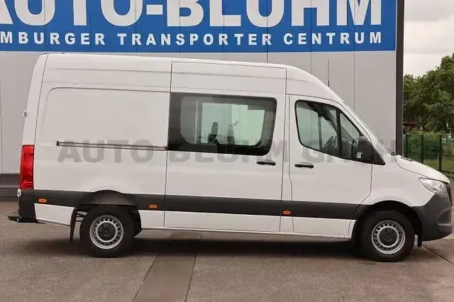 Gebraucht Mercedes Sprinter 143 PS (105 kW) 2021 Arktikweiss Van
