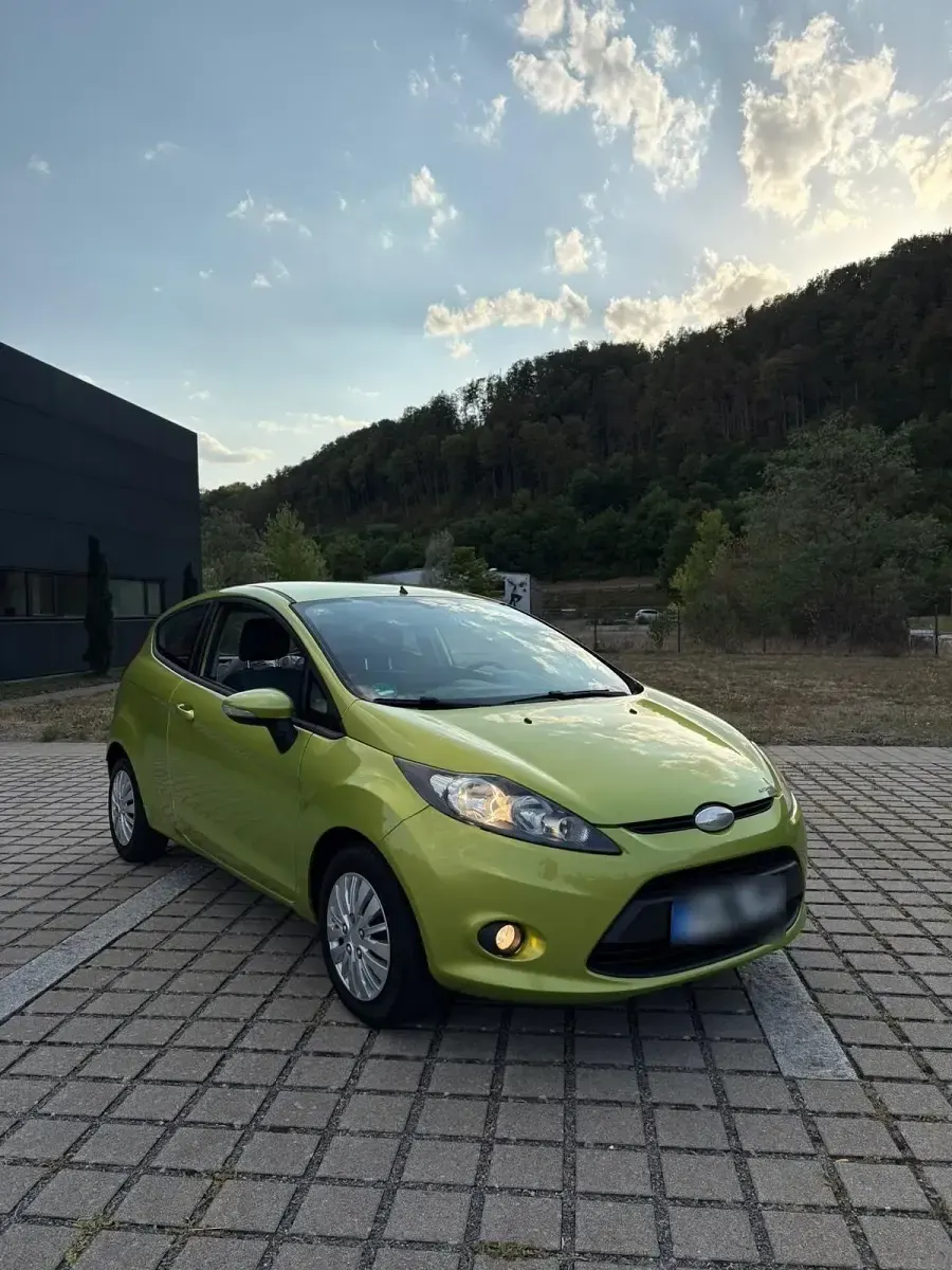 Gebraucht Ford Fiesta 60 PS (44 kW) 2009 Grau Kleinwagen