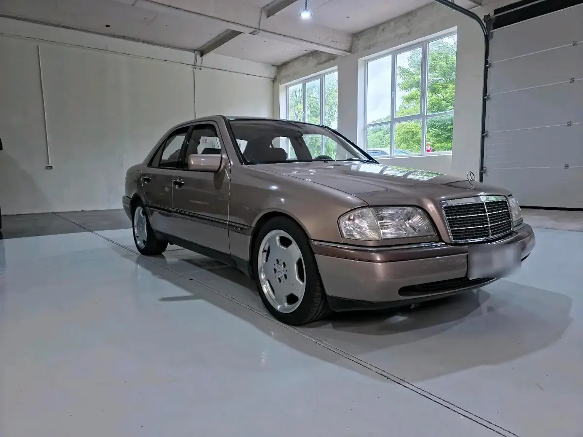 Gebraucht Mercedes C180 Elegance 122 PS (89 kW) 1994 Limousine