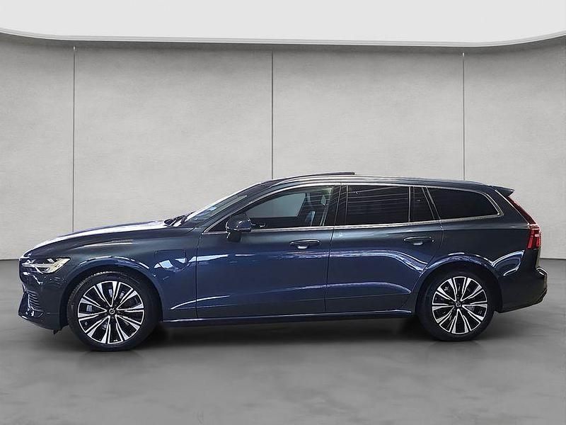 Gebraucht Volvo V60 Plus 349 PS (256 kW) 2022 Blau Kombi