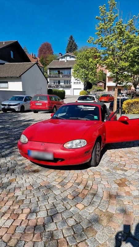 Używany Mazda MX5 110 KM (80 kW) 1998 Czerwony Kabriolet