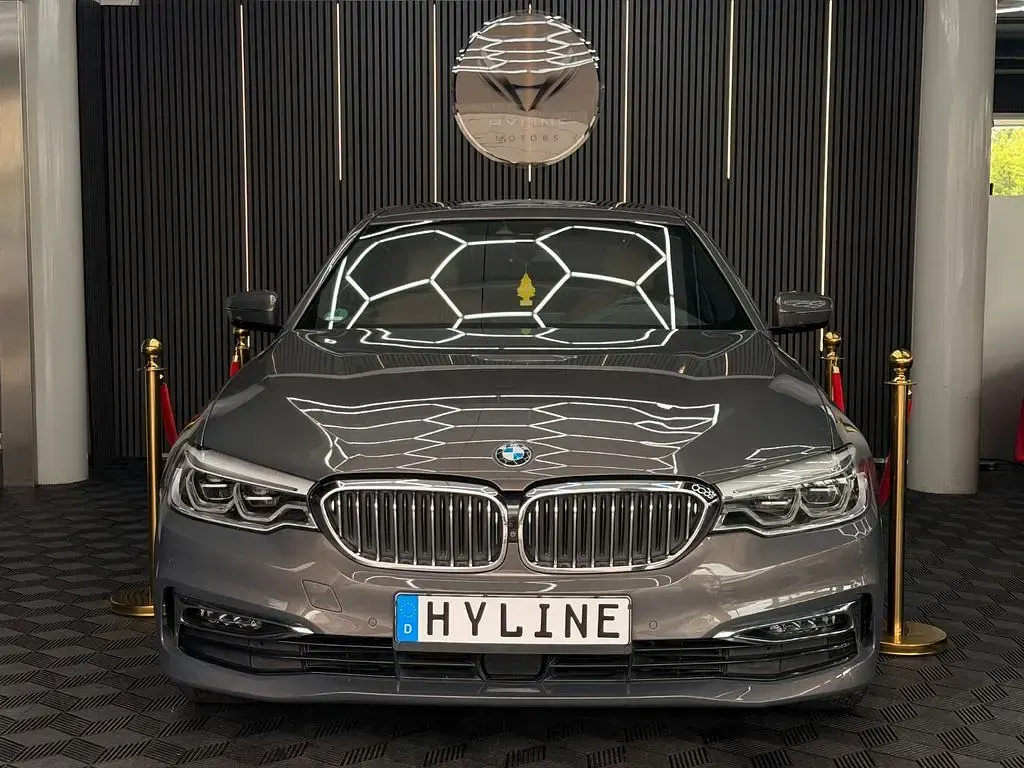 Gebraucht BMW 530e Luxury Line 252 PS (185 kW) 2019 Grau Limousine