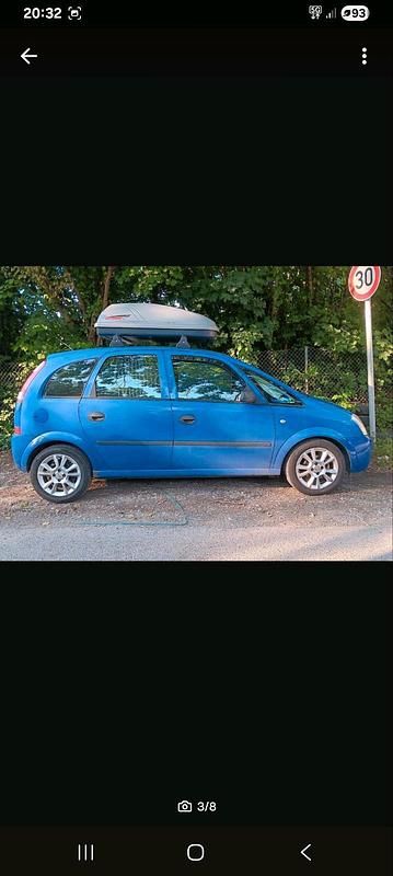 Blau Gebraucht 2004 Opel Meriva Van / Kleinbus | 1.400 € - Bild 1/4