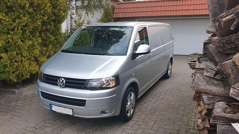 Gebraucht VW T6 140 PS (102 kW) 2015 Silber Van