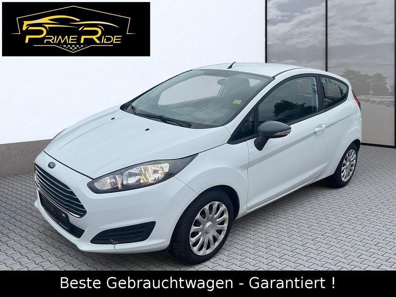 Gebraucht Ford Fiesta Trend 60 PS (44 kW) 2014 Weiß Kleinwagen