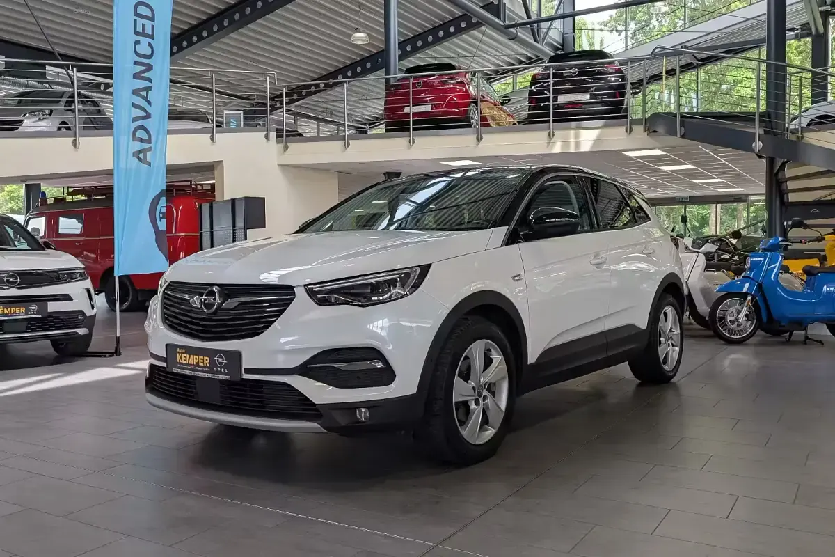 Gebraucht Opel Grandland X Innovation 131 PS (96 kW) 2019 Weiß SUV