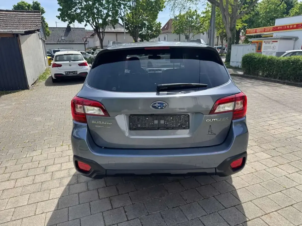 Gebraucht Subaru Outback Sport 175 PS (128 kW) 2019 Platinum grey Kombi