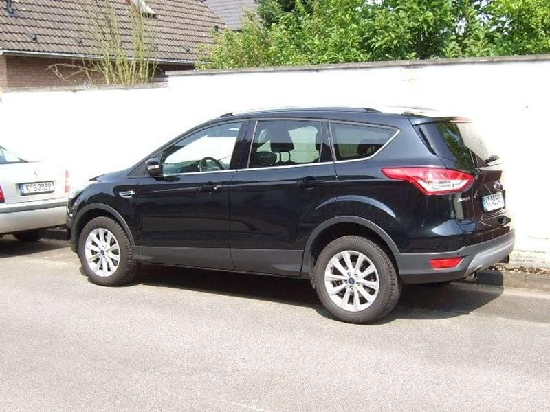 Schwarz Gebraucht 2016 Ford Kuga Individual SUV | 15.500 € (Guter Preis) - Bild 1/4