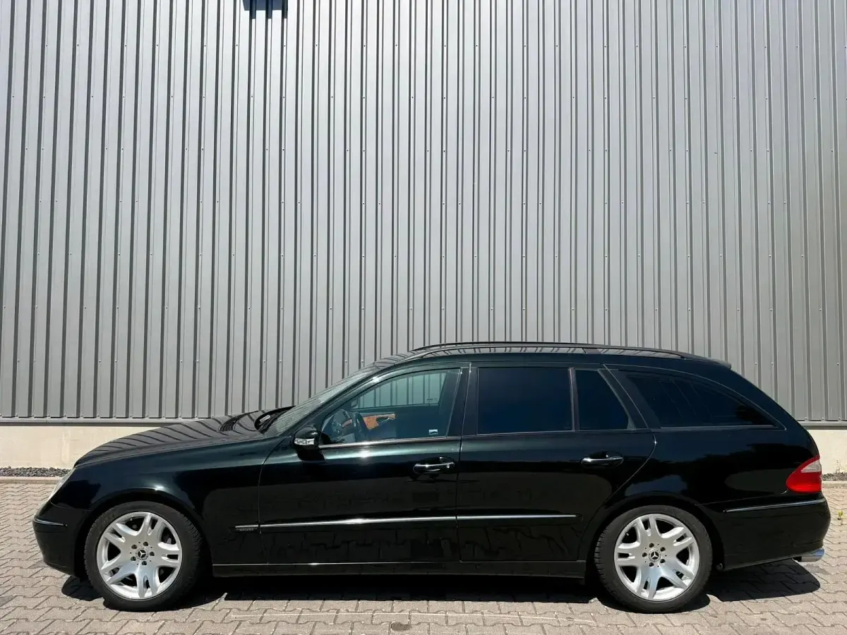 Gebraucht Mercedes E350 272 PS (200 kW) 2005 Schwarz Kombi