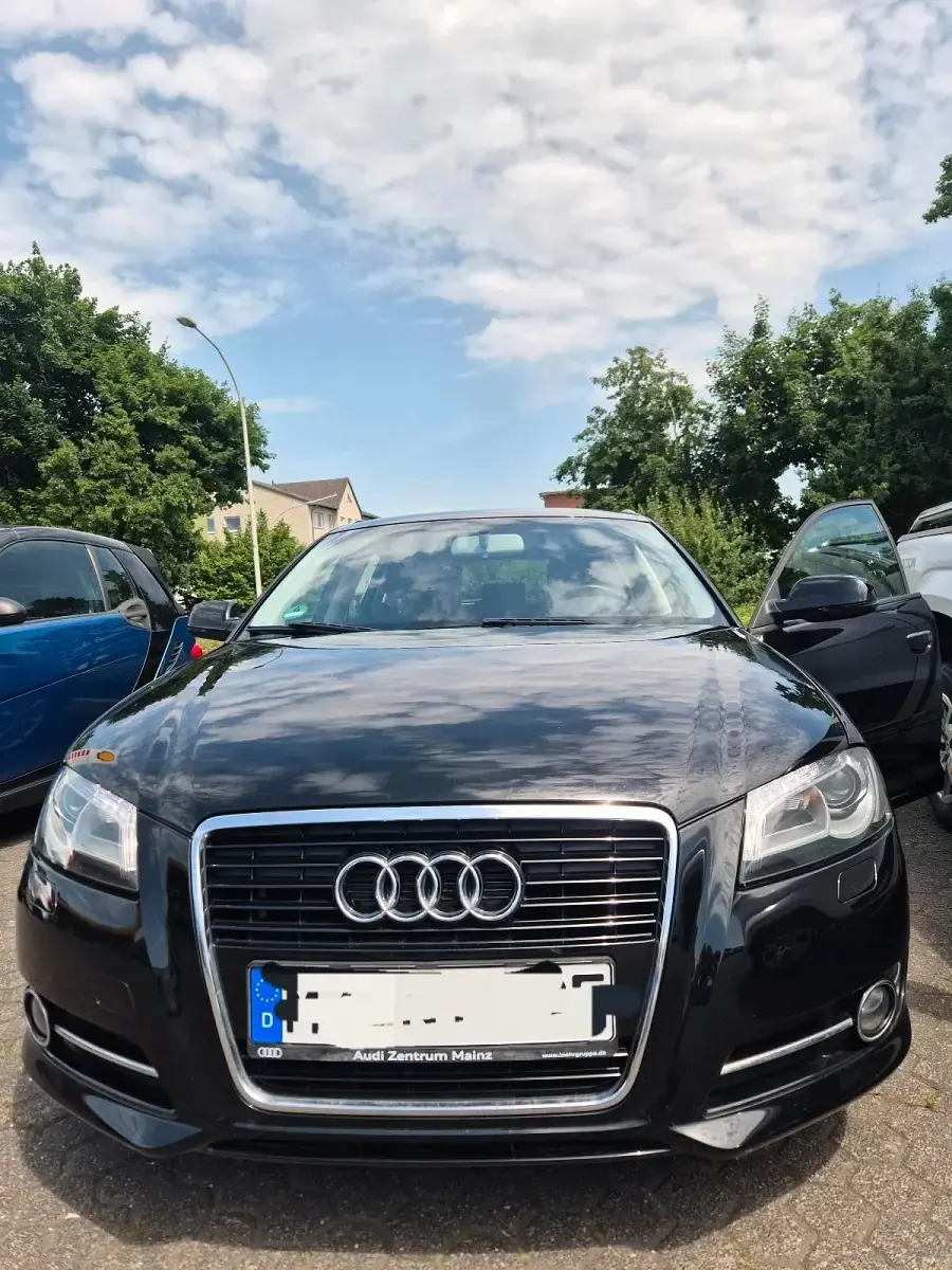 Gebraucht Audi A3 Ambition 106 PS (77 kW) 2010 Schwarz Kleinwagen