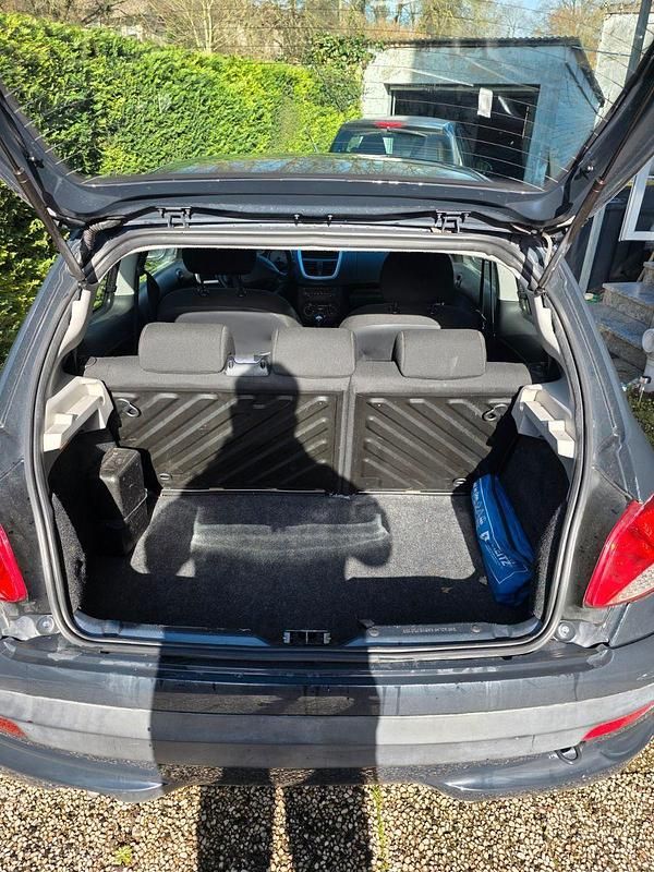 Gebraucht Peugeot 206 60 PS (44 kW) 2009 Grau Limousine