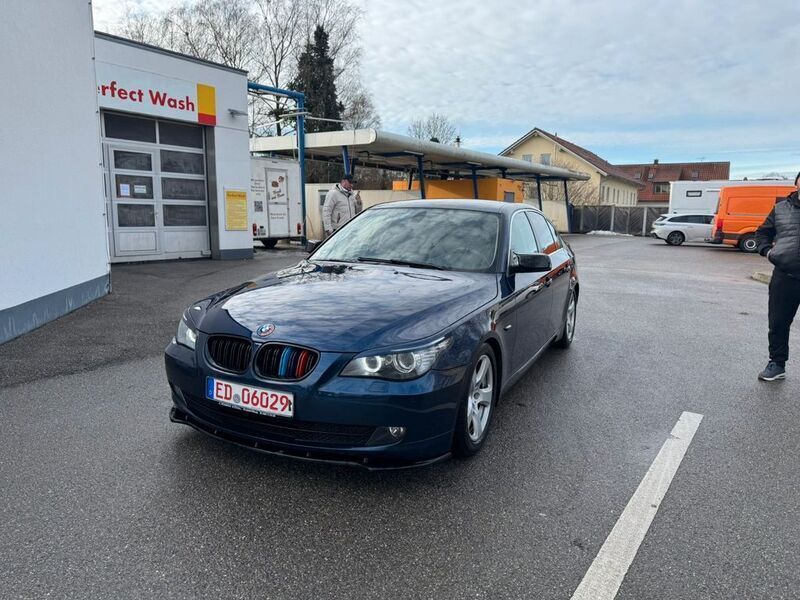 Blau Gebraucht 2007 BMW 523 Limousine | 6.899 € (Teuer) - Bild 1/4