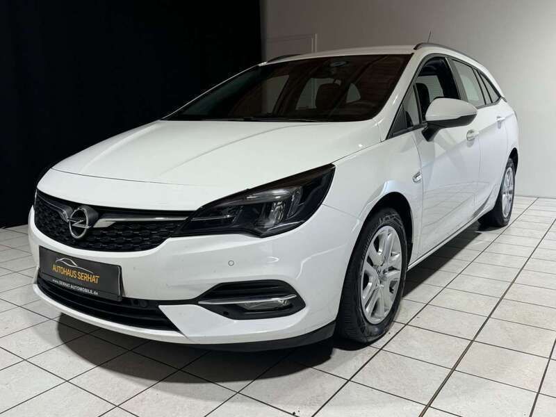 Weiß Gebraucht 2020 Opel Astra Edition Kombi | 10.990 € (Guter Preis) - Bild 1/3